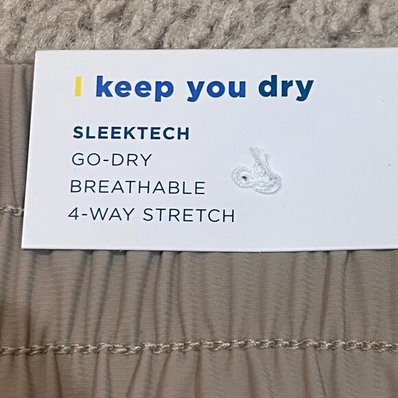 NEW Old Navy SleekTech Go-Dry Cargo Pants Tapered Beige Womens Small Tall - Picture 9 of 10